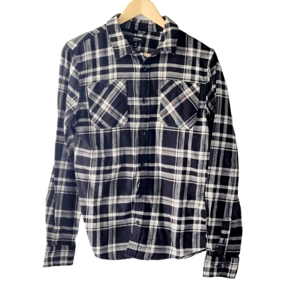 Urban Pipeline Boy's XL Black and White Plaid Flannel Button Front Shirt